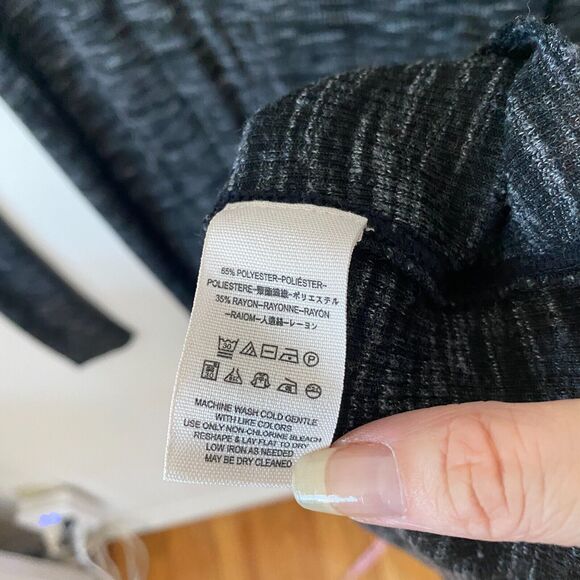 We The Free Stone Cold Split Back Long Sleeve Turtleneck Top Black Gray Medium - Picture 10 of 11